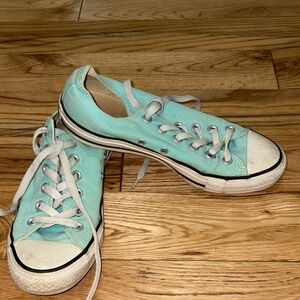 Converse low tops size 8 women’s Mint Green Low-Top Sneakers